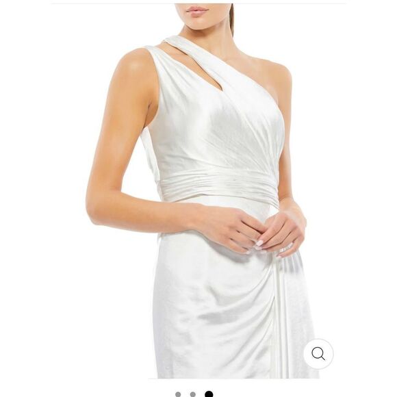 Mac Duggal NWT Authentic $398 One Shoulder Cutout White Charmeuse Dress size 4 s - Picture 3 of 14